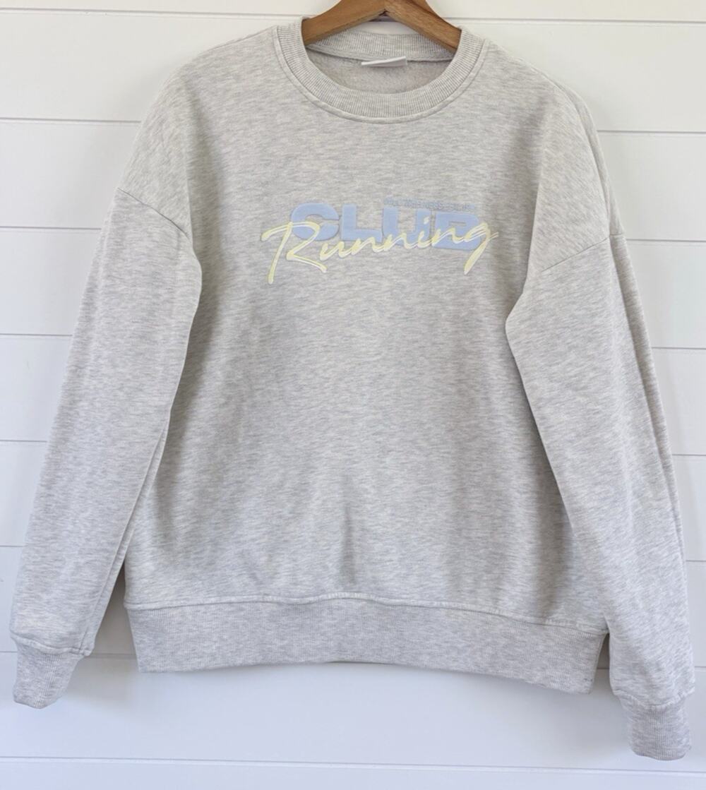 Wilo Club Running Sweatshirt Crewneck Gray Pastel Logo Fleece Pullover Size XS